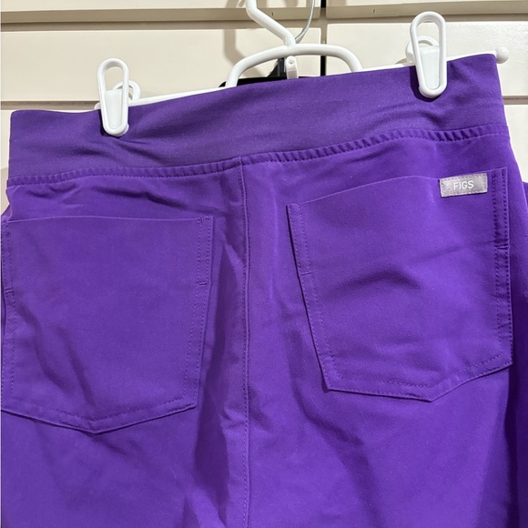 FIGS Zamora Technical Collection Women’s Jogger Scrub Pant - Picture 2 of 14